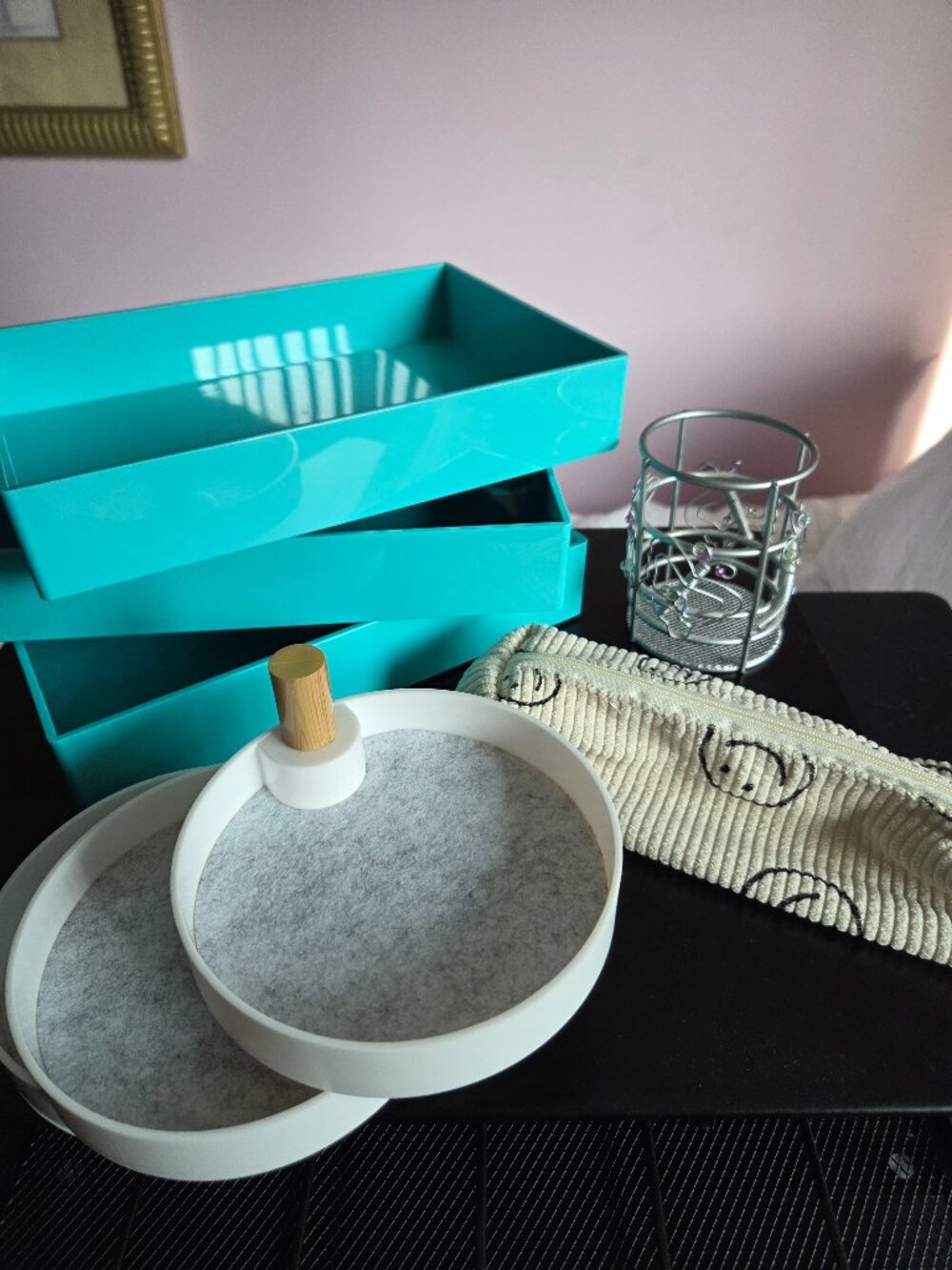 Office/home supplies